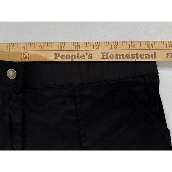 Weekends By Chicos Shorts Size 5 (30x10) Black Mid Rise Slick Stretchy Material - Picture 5 of 7